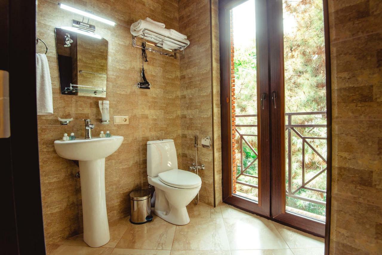Bliss Hotel Tbilisi Ngoại thất bức ảnh
